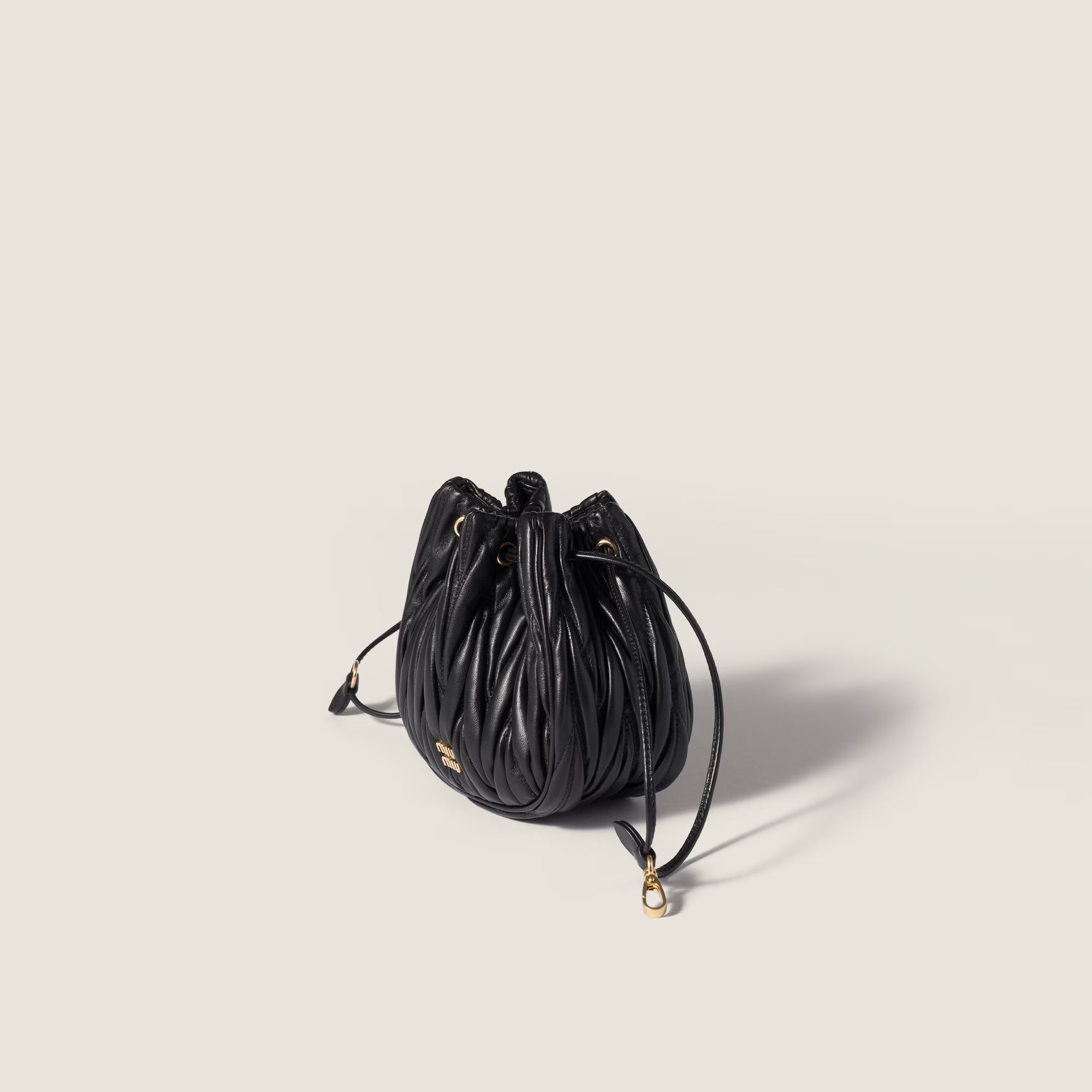 Matelassé nappa leather pouch